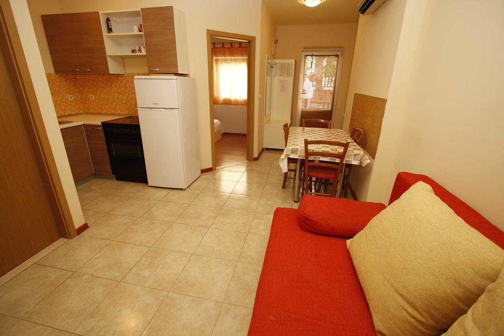 ماكارسكا Apartments Lidus الغرفة الصورة